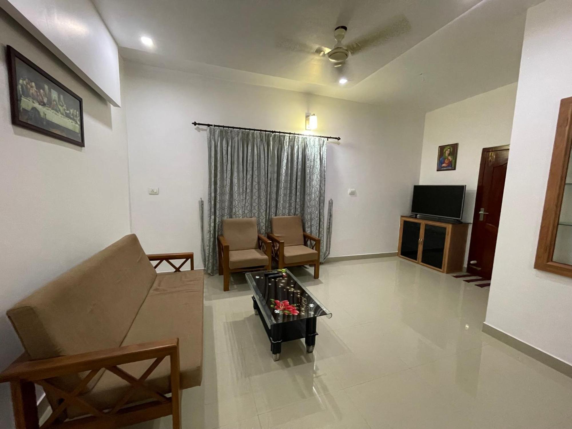 Dream Home Kochi Tripunithura ภายนอก รูปภาพ