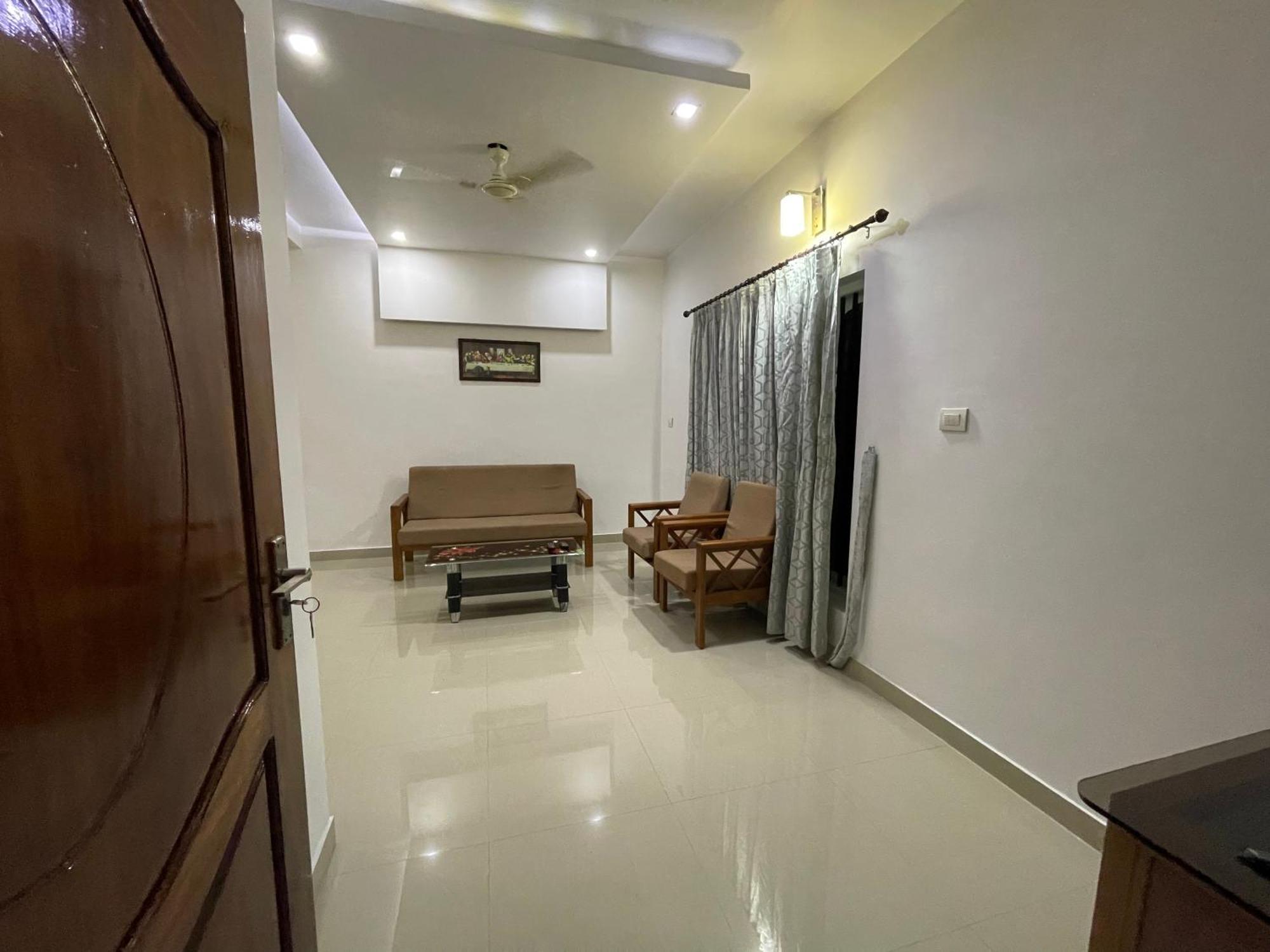 Dream Home Kochi Tripunithura ภายนอก รูปภาพ