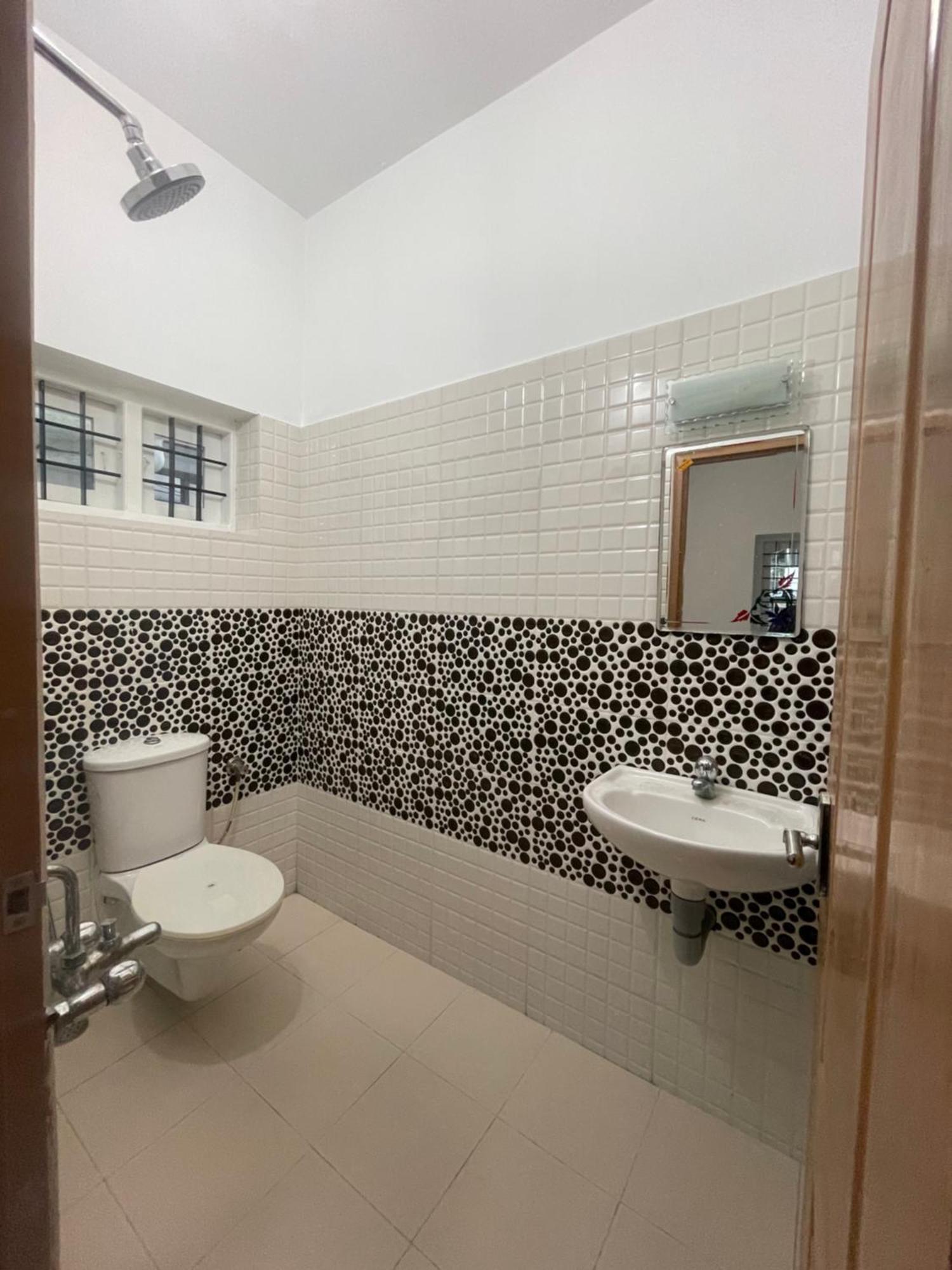 Dream Home Kochi Tripunithura ภายนอก รูปภาพ