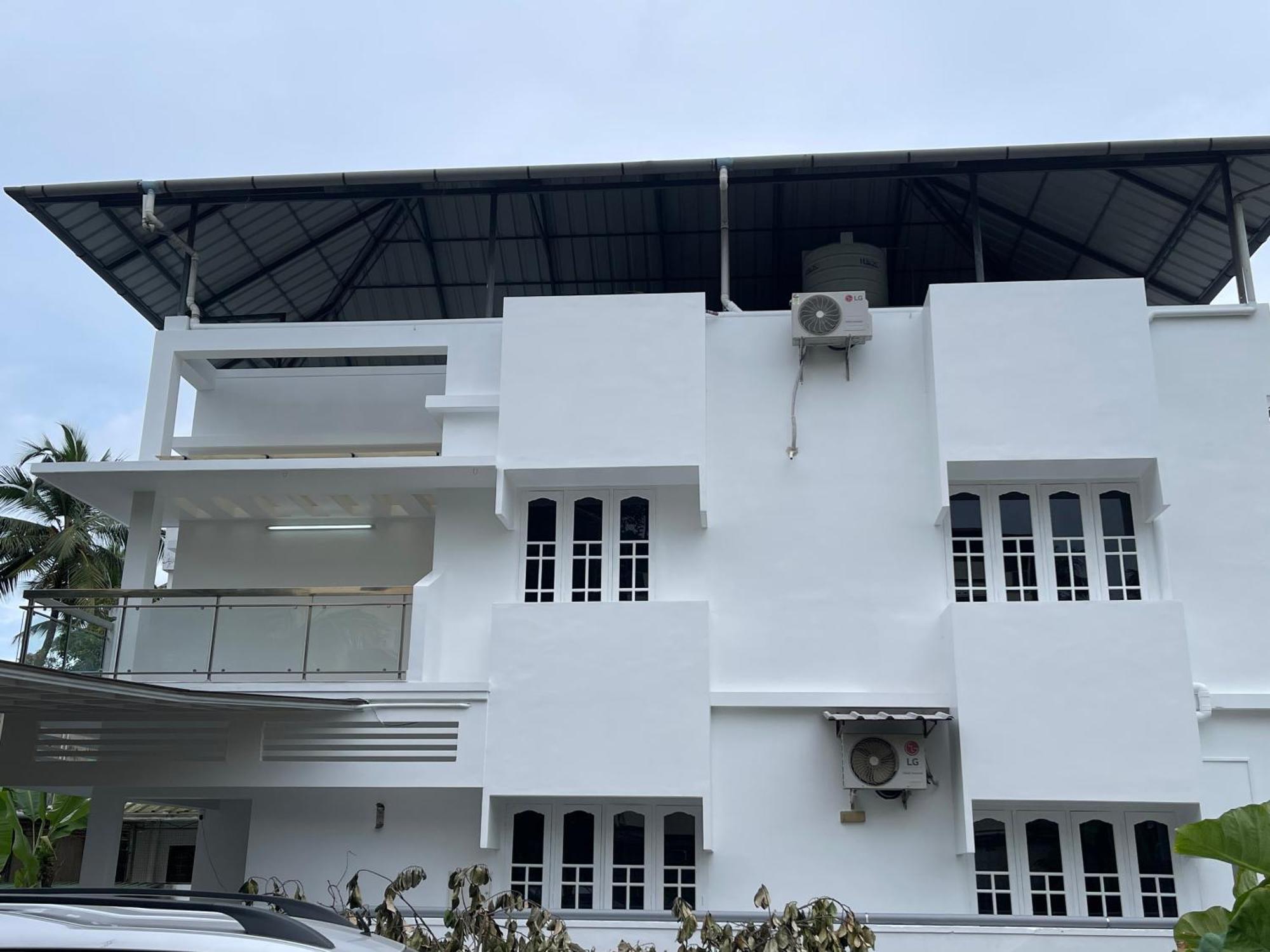 Dream Home Kochi Tripunithura ภายนอก รูปภาพ